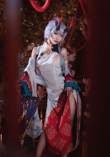 年轻的妻子2在线观看