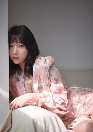 处女朱莉
