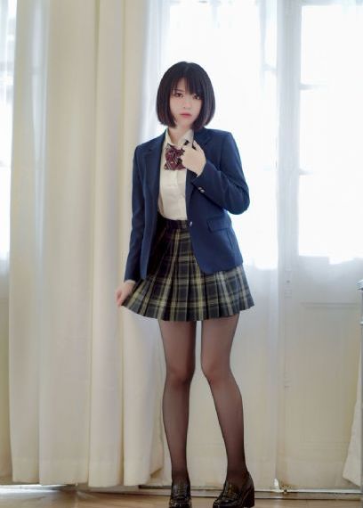 蜜桃臀工地嫂