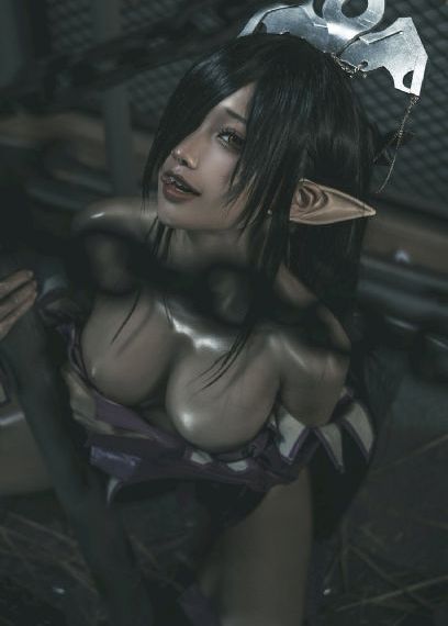友田彩也香