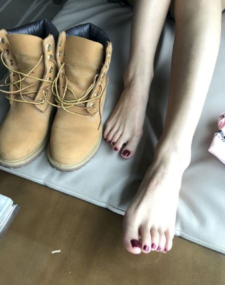 年轻的妻子2020