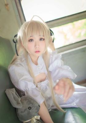 女大学生沙龙