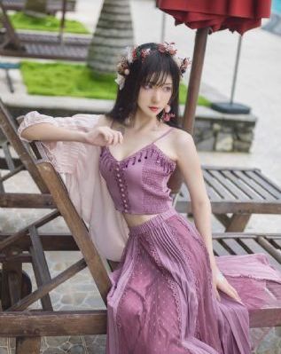 年轻丰满的继母3免费